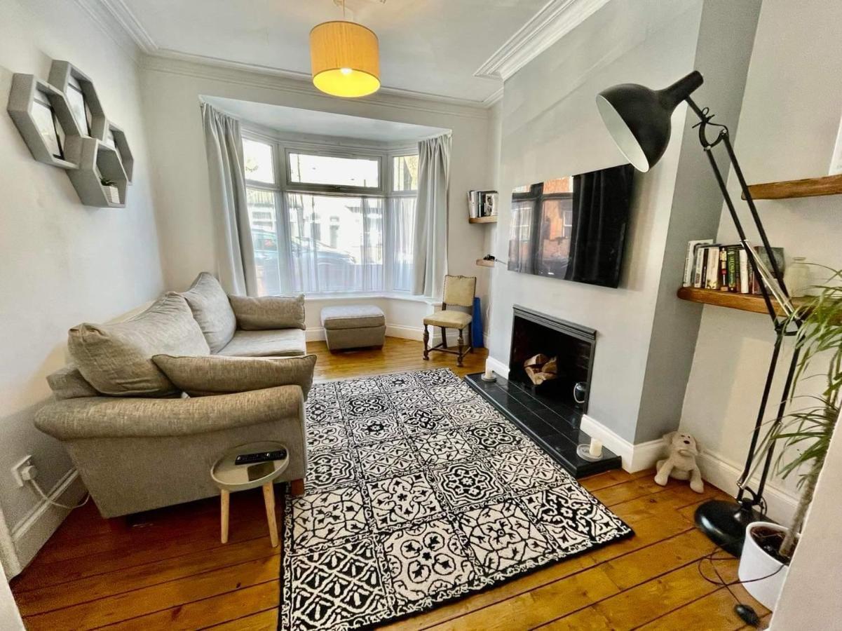 Spacious 3 Bedroom Retreat For Professionals Kingston upon Hull Extérieur photo